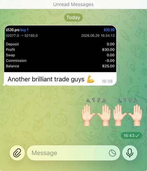 Telegram screenshot: a +$830 trade on US30